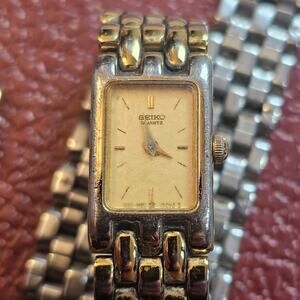 Vtg Seiko Watch Womens 1E20-5839 Two Tone Rectangular Quartz w/ Box and Papers